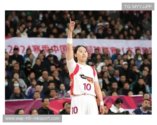 武桐桐讲述奋斗历程：浴火涅槃成就冠军梦想，女篮武桐桐有对象了吗