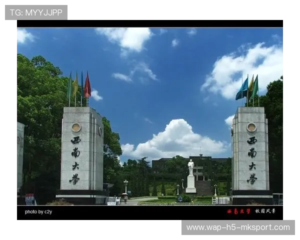 西南大学招聘考生匆忙奔跑入场，官方回应，西南大学官网招聘信息