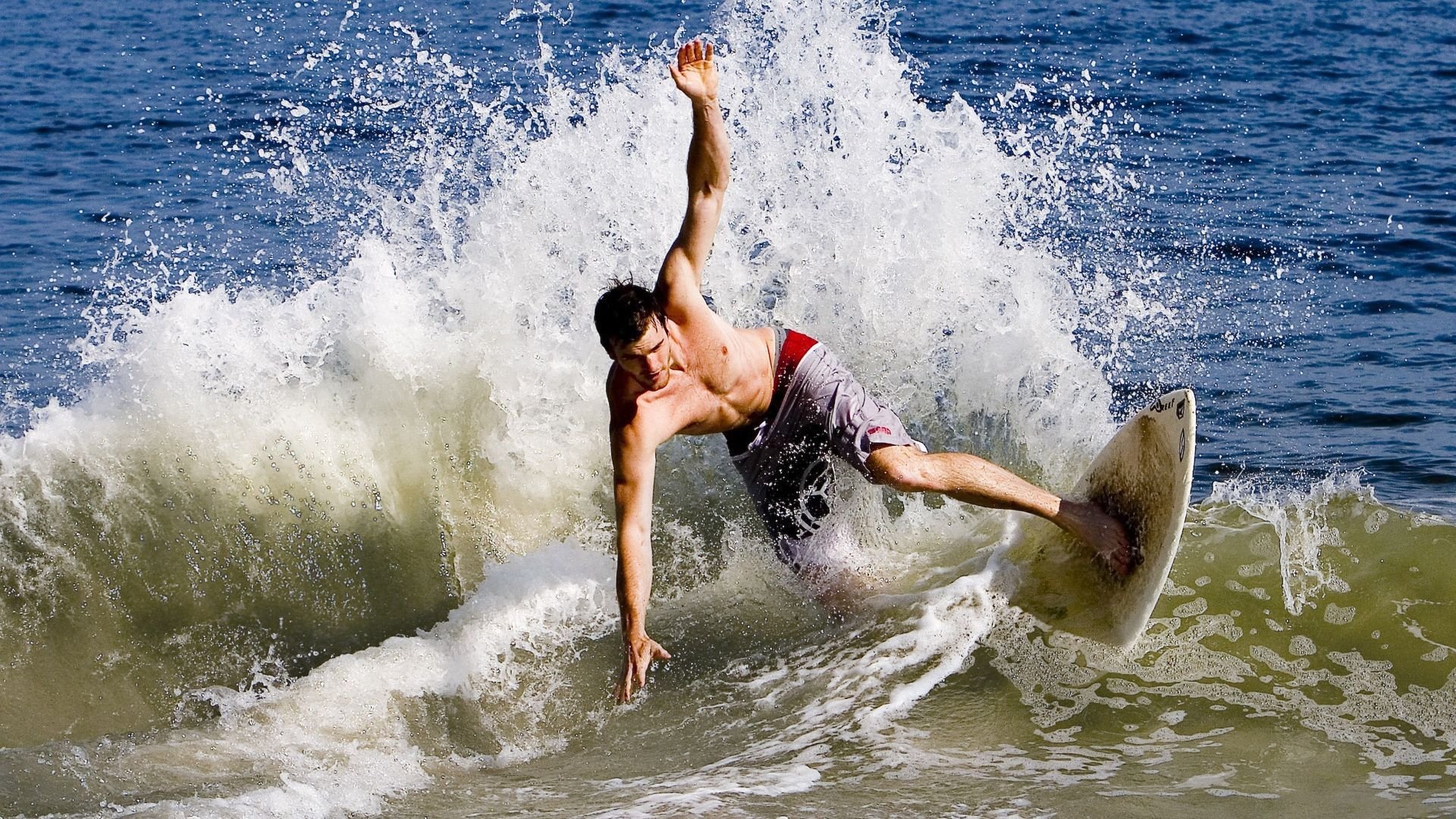 mk体育开云-凯尔特人火力全开，双探花组合无解，凯尔特人双星